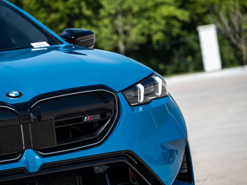 New 2027 BMW M5 w/ Executive Package AWD/4WD image 9