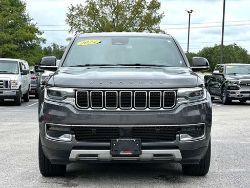 Used 2024 Jeep Wagoneer L Series II RWD image 10