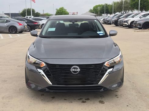 Used 2025 Nissan Sentra S image 8