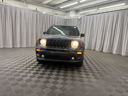 Used 2022 Jeep Renegade Altitude w/ Convenience Group AWD/4WD image 2