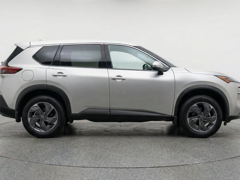 Used 2025 Nissan Rogue SV FWD image 11