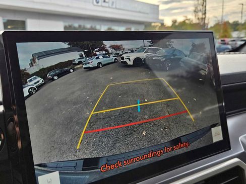 Used 2024 Toyota Tacoma TRD Sport image 29