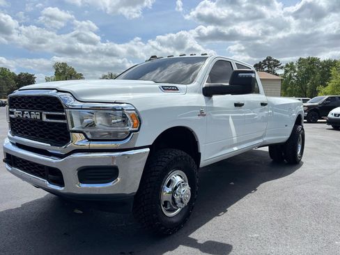 Used 2023 RAM 3500 Tradesman AWD/4WD image 3