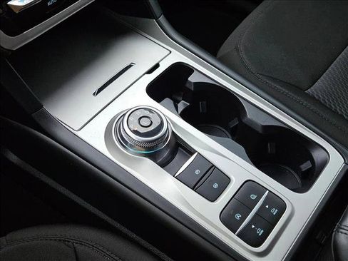 Certified 2024 Ford Explorer XLT RWD image 12