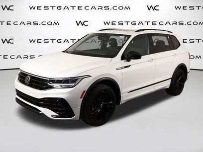 Used 2024 Volkswagen Tiguan SE R-Line