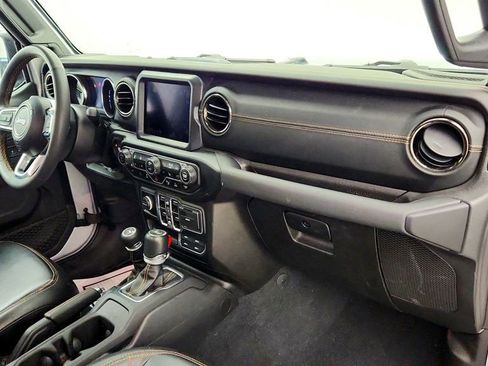 Used 2023 Jeep Wrangler Unlimited Sahara AWD/4WD image 25