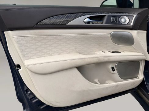 Used 2018 Lincoln MKZ Black Label w/ Technology Package FWD image 9