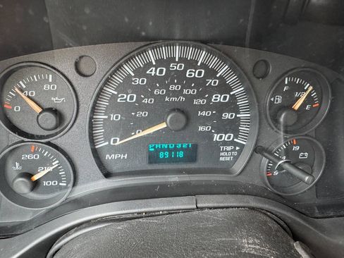 Used 2006 GMC Savana 1500 Passenger RWD image 18