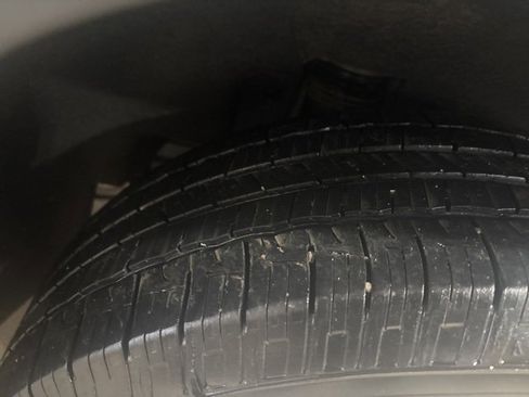 Used 2019 GMC Terrain SLE w/ Driver Convenience Package image 6