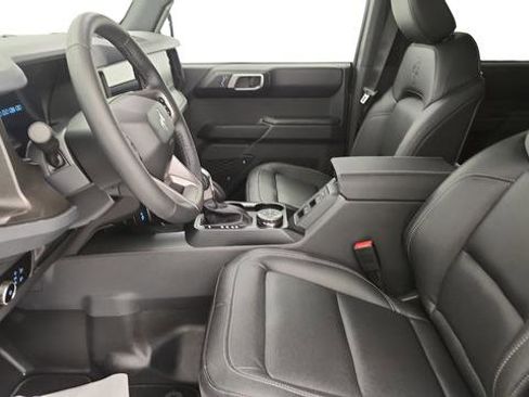 New 2025 Ford Bronco Badlands w/ Sasquatch Package image 10