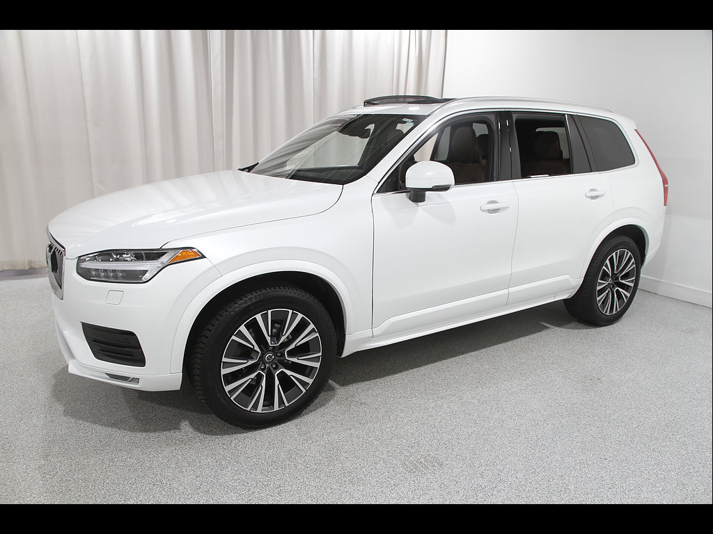 Used 2022 Volvo XC90 T6 Momentum w/ Climate Package AWD/4WD image 3
