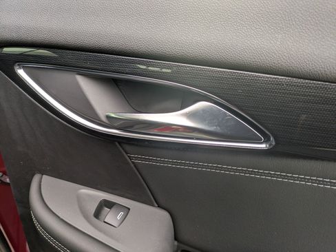 Used 2023 Buick Envision Essence image 31