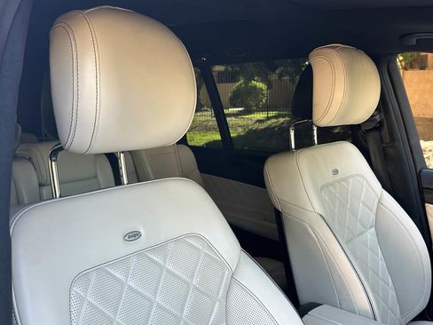 Used 2019 Mercedes-Benz GLS 550 4MATIC image 10