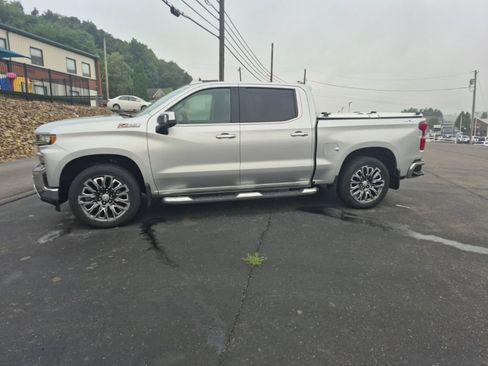 Used 2020 Chevrolet Silverado 1500 LTZ AWD/4WD image 4