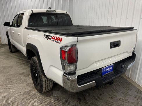 Used 2023 Toyota Tacoma TRD Off-Road image 5