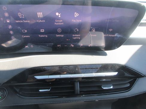 New 2026 Buick Enclave Preferred w/ Power Package AWD/4WD image 19