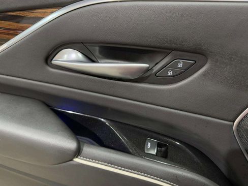 Used 2021 Cadillac Escalade Luxury image 48