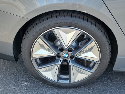 New 2026 BMW i4 eDrive40 w/ Premium Package RWD image 5