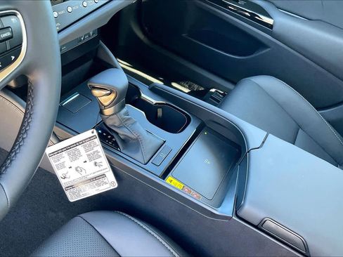 New 2025 Lexus ES 350 w/ Premium Package image 11