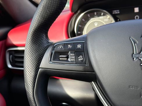 Used 2022 Maserati Levante GT image 26