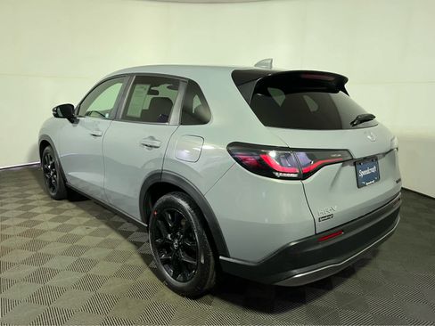 Used 2024 Honda HR-V Sport image 5