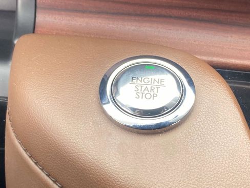 Certified 2023 Lincoln Aviator Reserve w/ Equipment Group 201A image 30