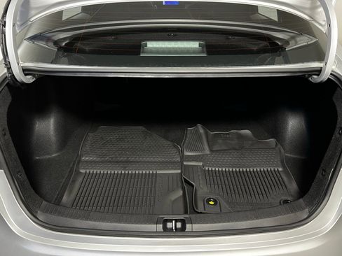 Used 2024 Toyota Corolla SE image 23