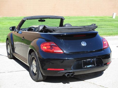 Used 2013 Volkswagen Beetle 2.5 FWD image 6
