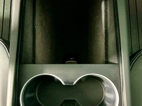 Used 2026 Tesla Model Y Long Range image 24