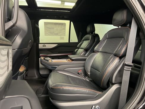 New 2026 Lincoln Navigator Black Label AWD/4WD image 34