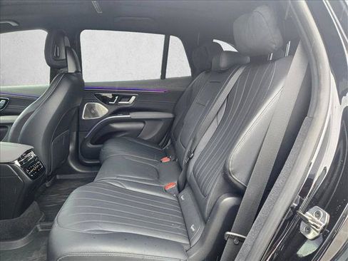 Used 2023 Mercedes-Benz EQS 580 4MATIC SUV image 14