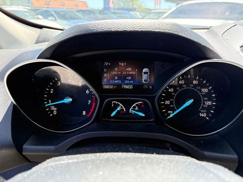 Used 2019 Ford Escape SEL image 26