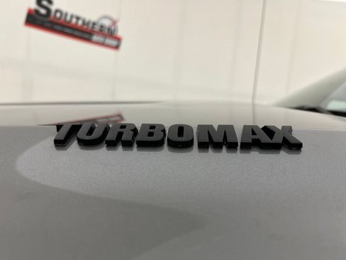 Used 2025 Chevrolet Silverado 1500 Custom w/ Turbomax Blackout Package AWD/4WD image 11