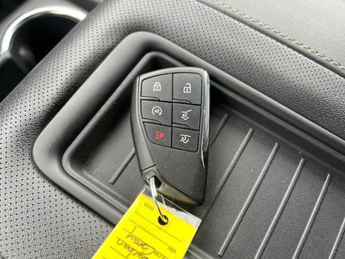 Certified 2023 Chevrolet Suburban Premier image 37