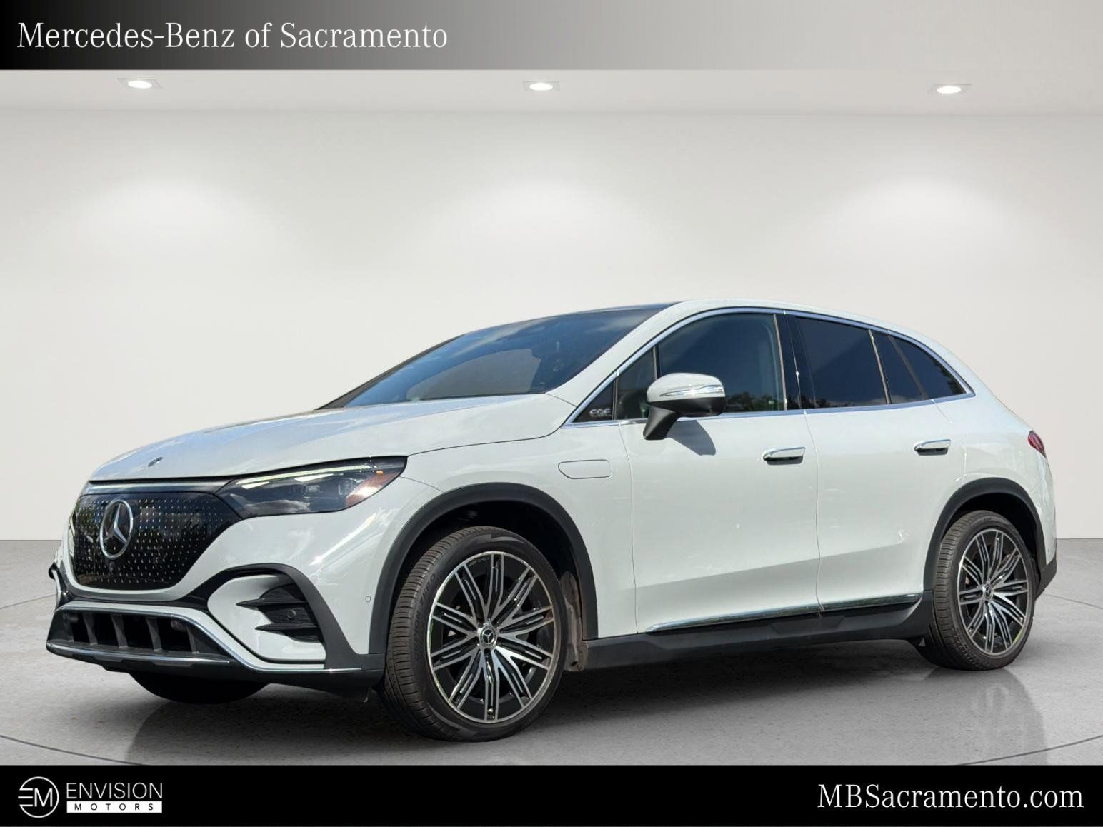 Used 2023 Mercedes-Benz EQE 500 4MATIC SUV image 1