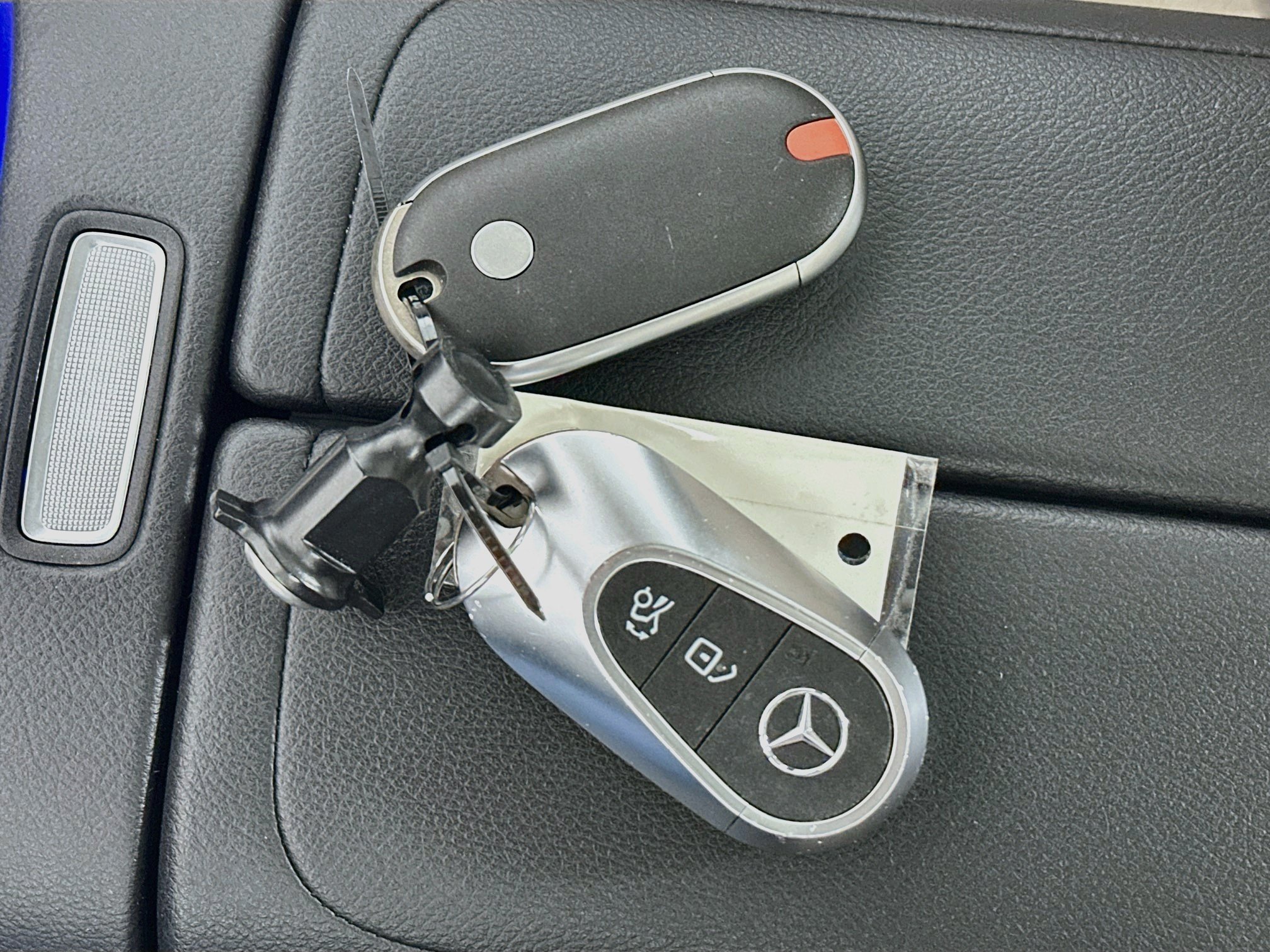 Used 2025 Mercedes-Benz E 350 Sedan w/ Winter Package image 26