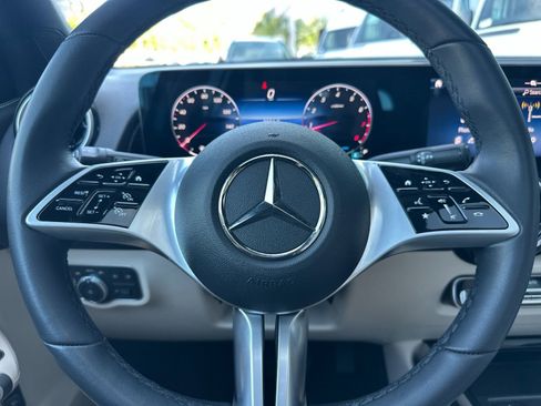 Certified 2026 Mercedes-Benz GLB 250 4MATIC image 25