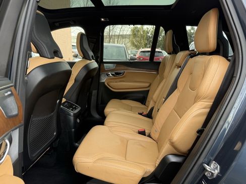 Used 2019 Volvo XC90 T8 Inscription w/ Advanced Package image 13
