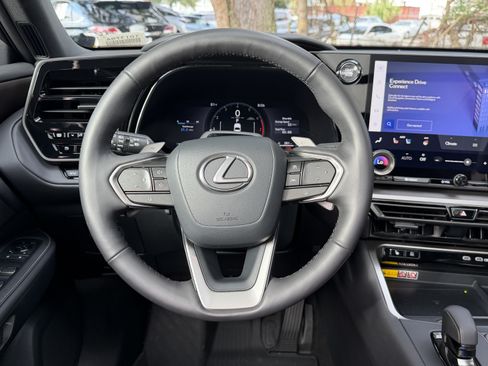 Used 2024 Lexus TX 350 AWD w/ Technology Package image 32