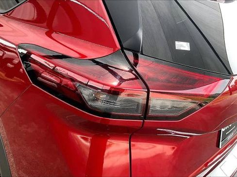 Certified 2026 Nissan Rogue SV FWD image 28