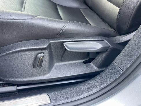 Used 2016 Volkswagen e-Golf SEL Premium image 14