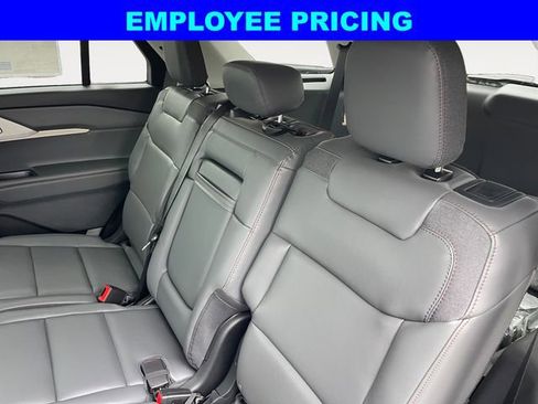 New 2026 Ford Explorer Active AWD/4WD image 13