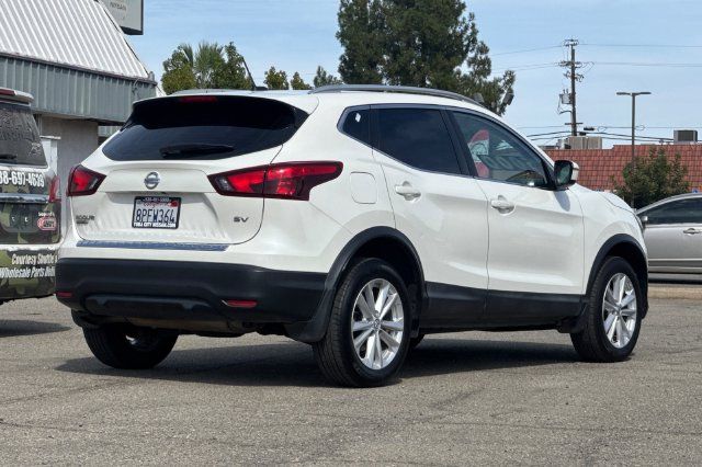 Used 2018 Nissan Rogue Sport SV FWD image 4