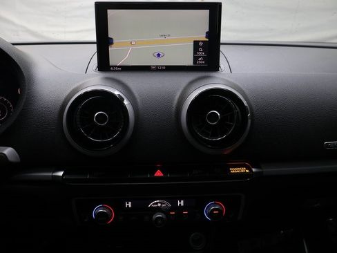 Used 2018 Audi A3 2.0T Premium image 21