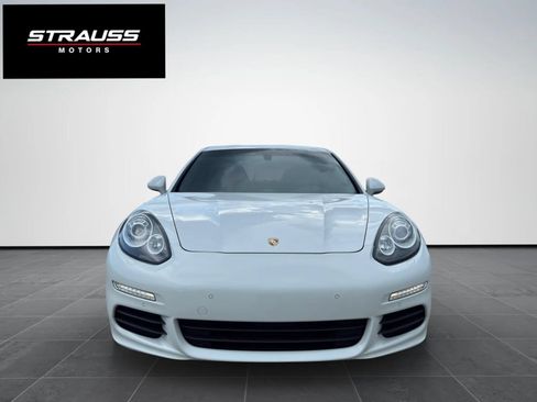 Used 2015 Porsche Panamera w/ Premium Package RWD image 3