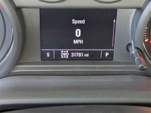 Used 2024 Chevrolet Silverado 2500 Custom w/ Custom Value Package image 27