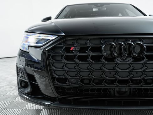 Used 2024 Audi S8 4.0T image 38