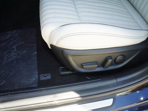 Certified 2025 Genesis G70 2.5T w/ Sport Prestige Package image 16