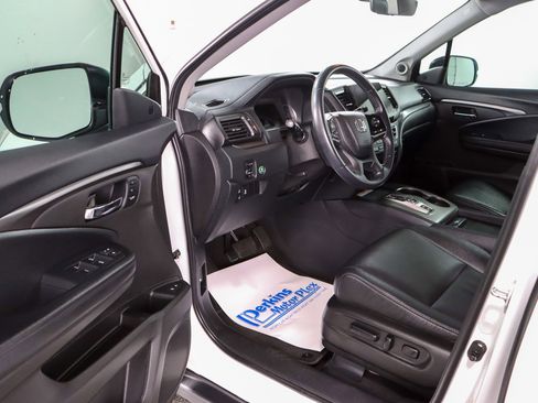 Used 2022 Honda Pilot Special Edition image 3