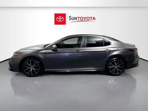 Used 2024 Toyota Camry SE FWD image 7